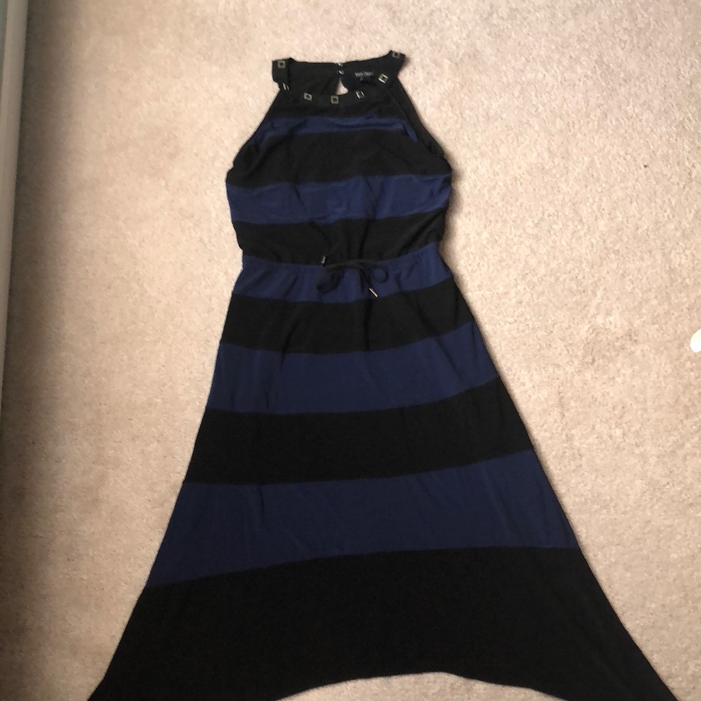 White House. Black market dress size small